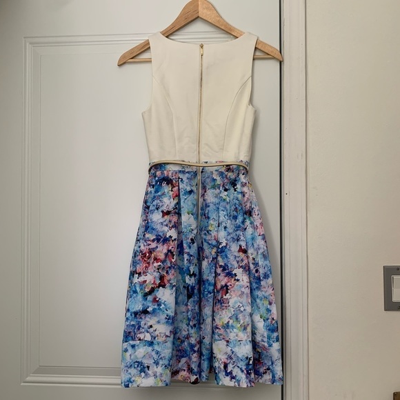 EVER New Melbourne Fit and Flare Dress Painted Style Design with Goldtone - Picture 4 of 7